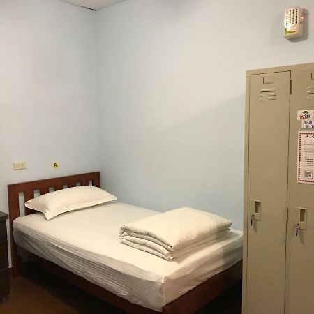 Handy Hostel Хуалянь Экстерьер фото